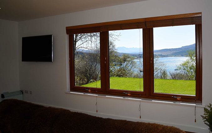 Self Catering accommodation in Portree with stunning sea views of Portree Bay