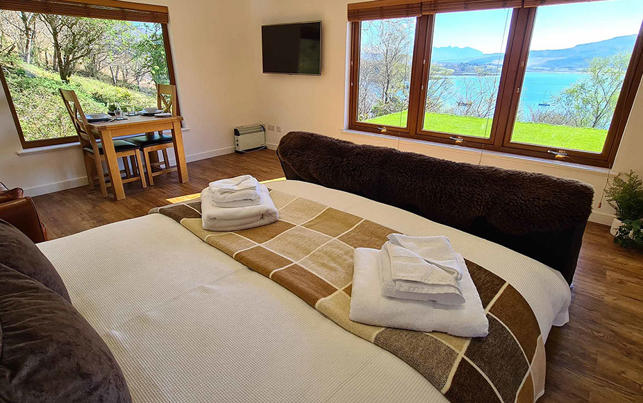 Open Plan Self Catering Accommodation in Portree with sea views