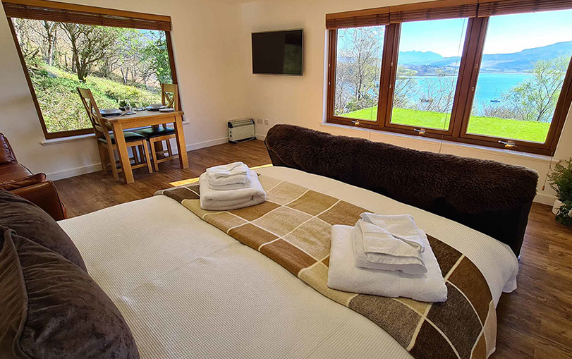 Open Plan Self Catering Accommodation in Portree with sea views